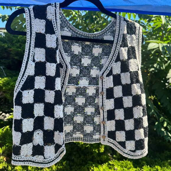 Patterned Knit Vest - Made in Korea - Picture 1 of 3